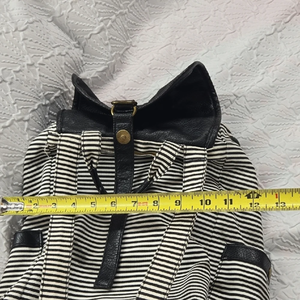 Expressions Chic Black and White Tote